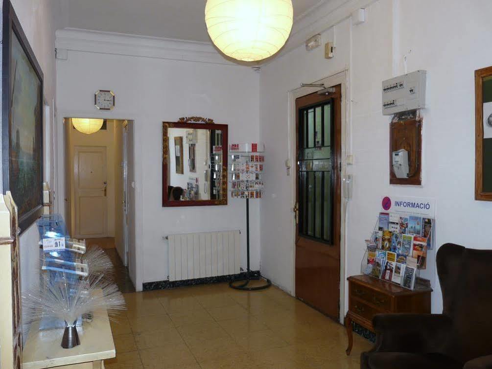 ברצלונה Pension Arosa מראה חיצוני תמונה
